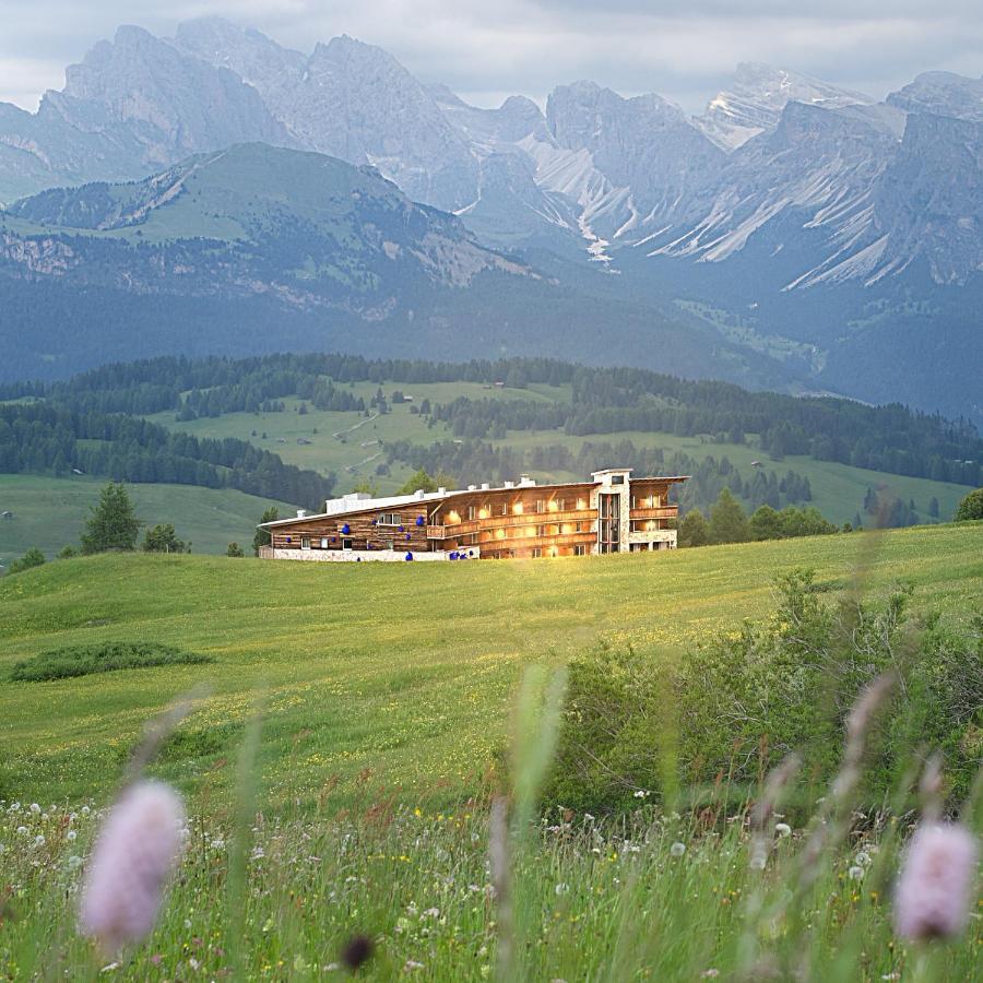 Paradiso Pure.Living Vegan Hotel Alpe Di Siusi Esterno foto